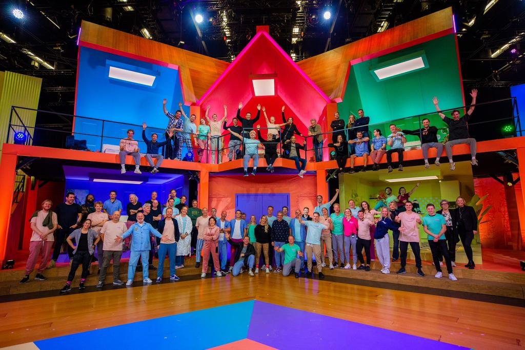 Cast en crew van Chantals Pyjama Party op de set